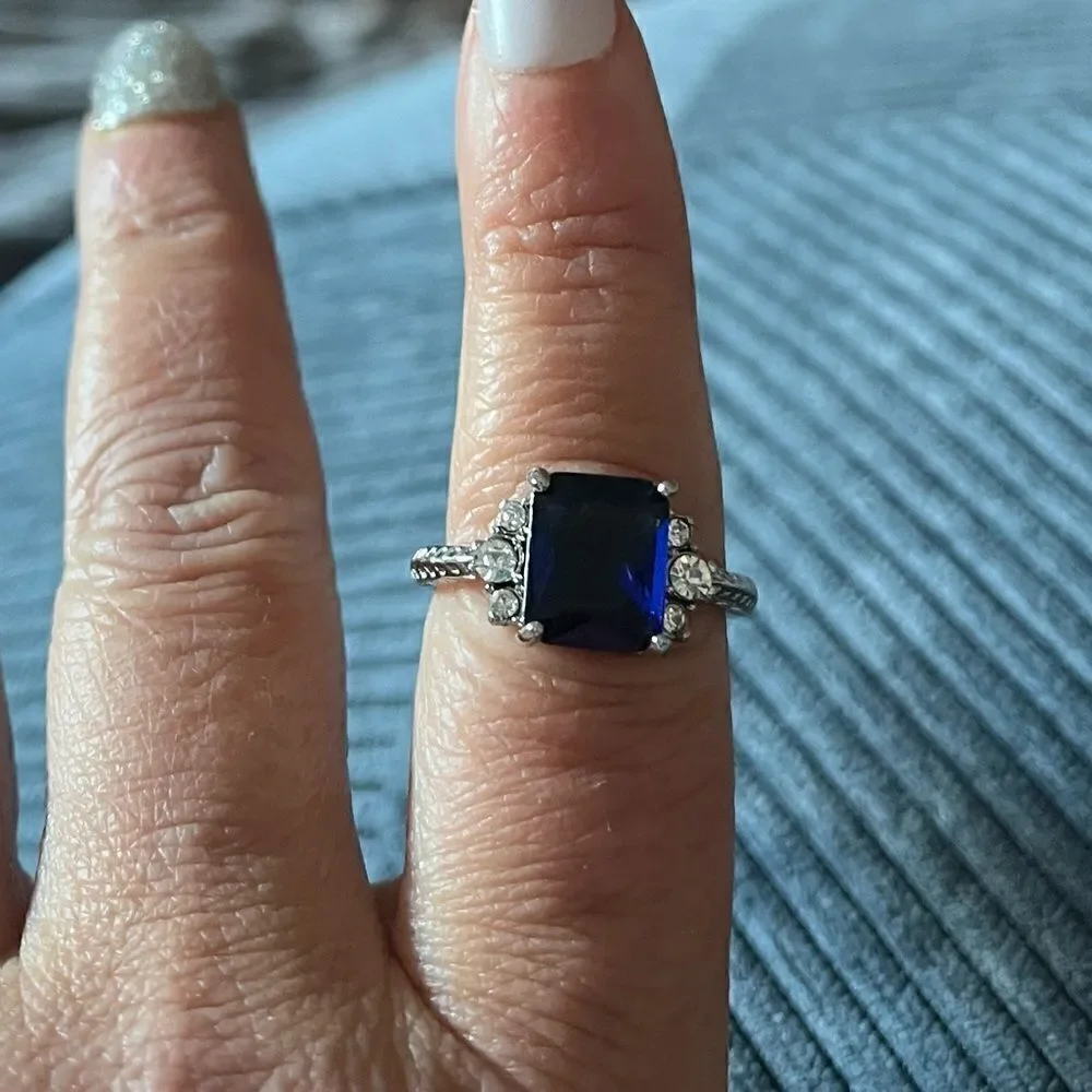 The Debutant In Blue cocktail ring in silver sz 6